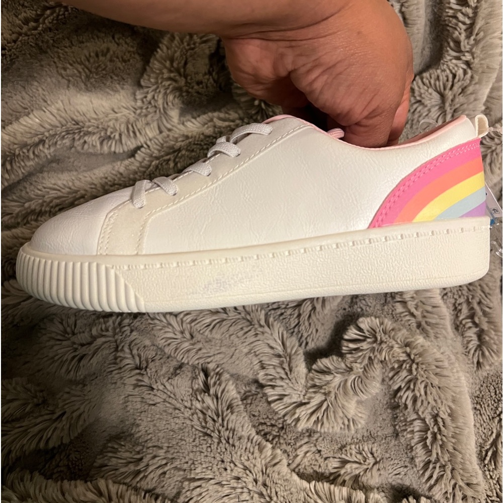 Carters Youth Sneaker White with Rainbow Heel Size 3 NWT